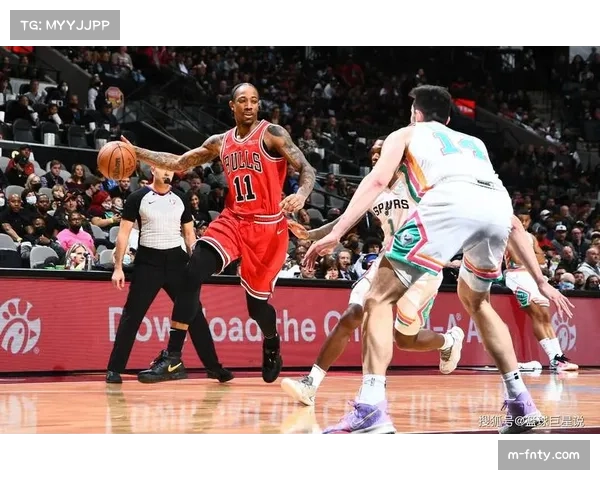 德罗赞关键发挥助国王逆转 与穆雷交替得分制胜