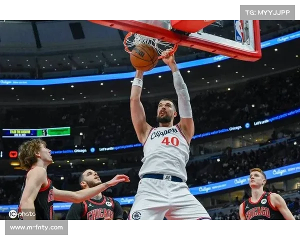 加兰场均15.5分5.3助攻 快船后场持球压力分配更均衡 加兰场均15.5分5.3助攻 快船后场持球压力分配更均衡